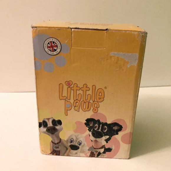 Little Paws Malcolm  Polar Bear With Fish Resin Figurine Statue Arora - Picture 2 of 15